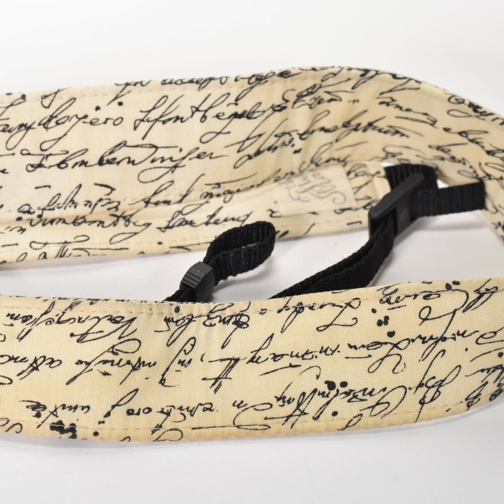 The Sweet Strap Wide Camera Strap Signature Beige Black - Picture 3 of 4